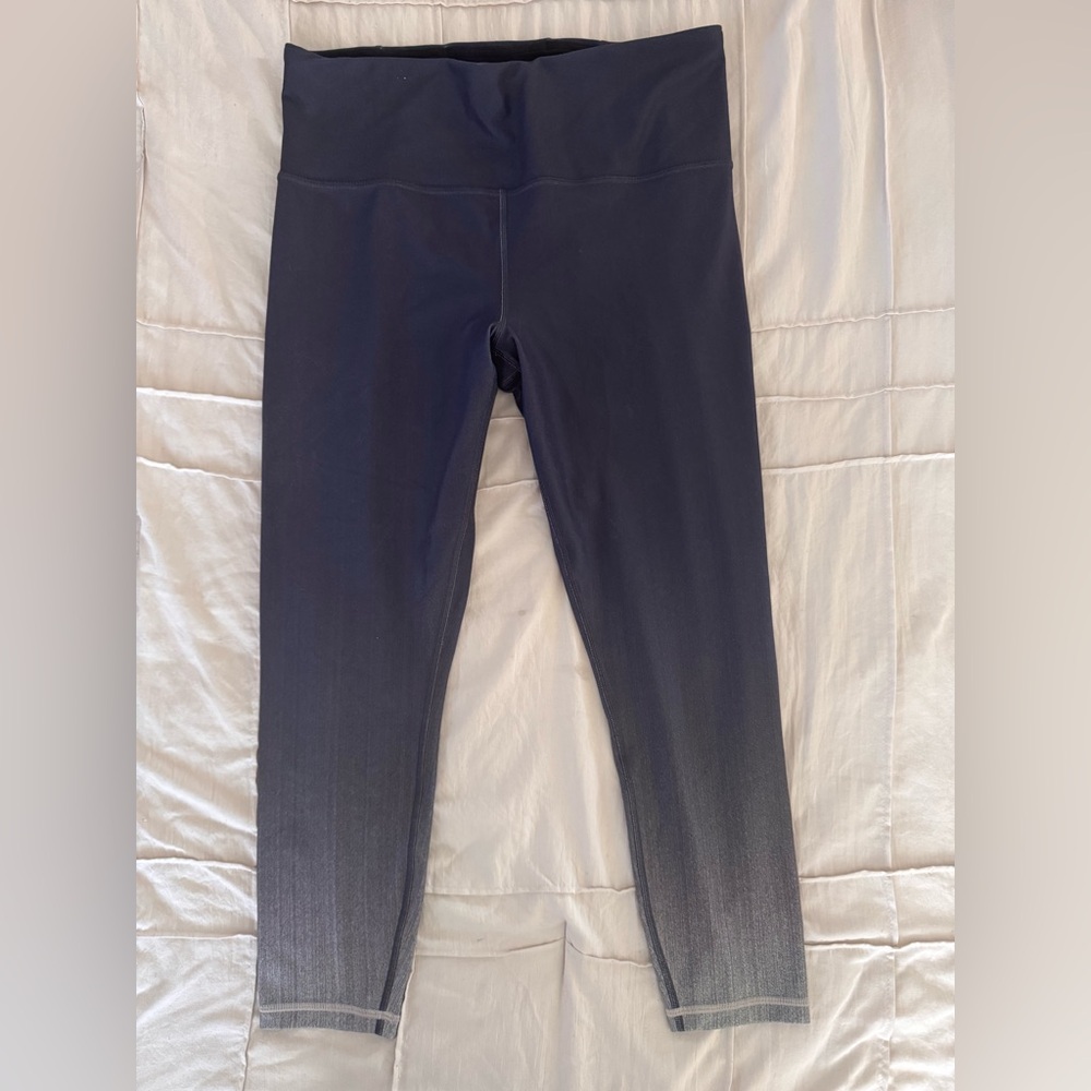 Athleta L Elation Ultra High Rise 7/8 Legging Digital Ombre Grey Large Regular
